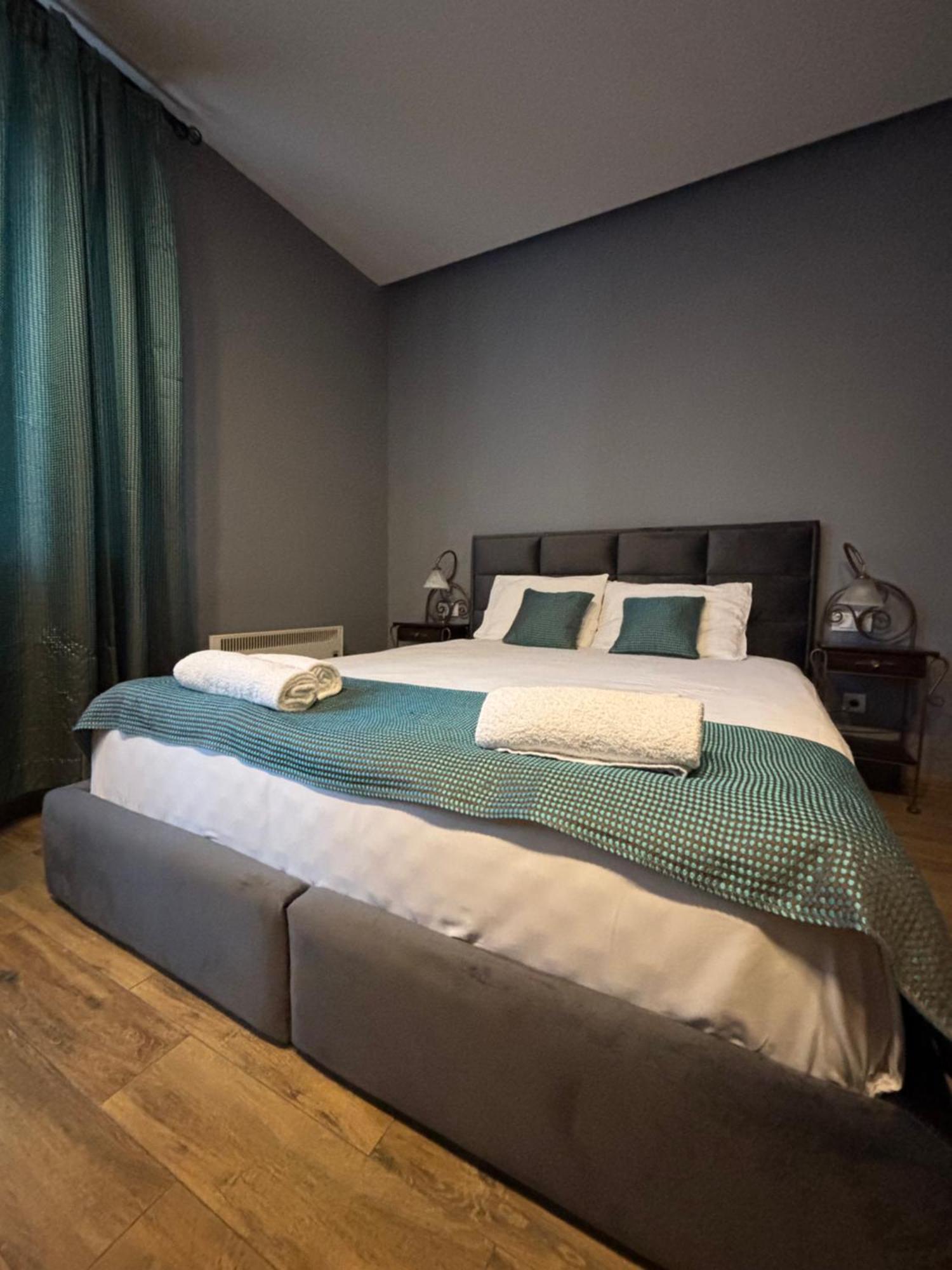 Garni Hotel DUM Belgrado Buitenkant foto