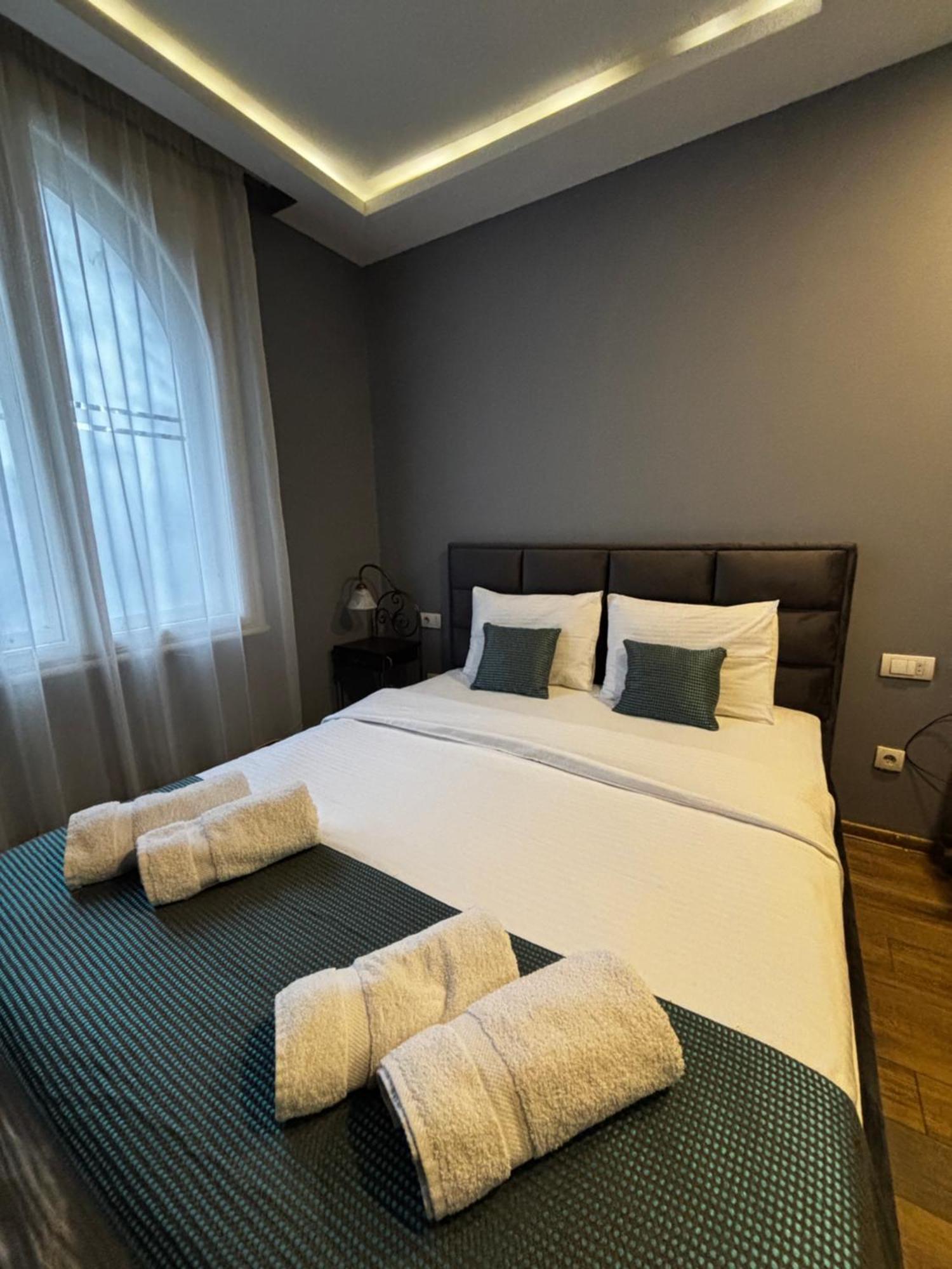 Garni Hotel DUM Belgrado Buitenkant foto