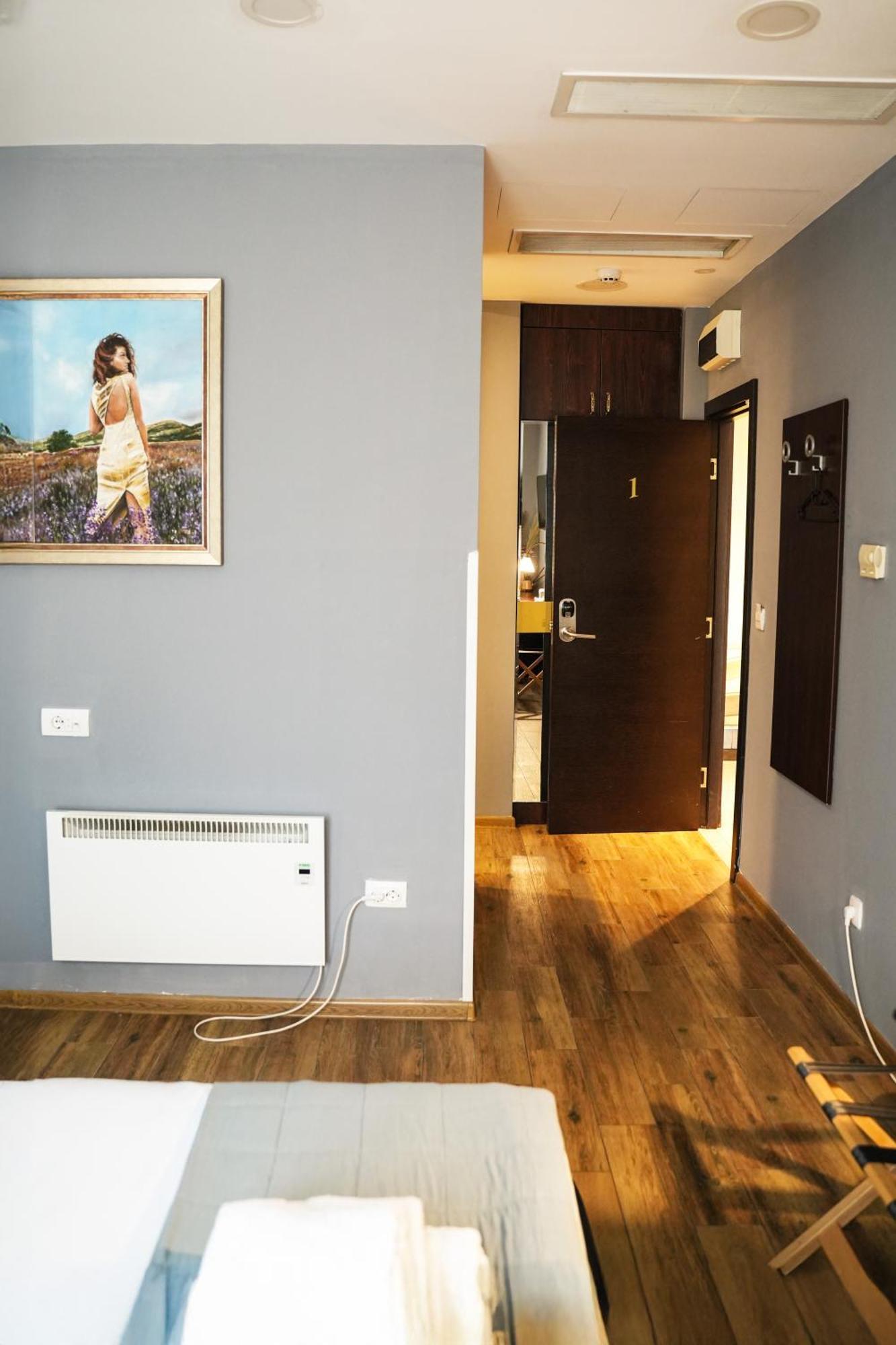 Garni Hotel DUM Belgrado Buitenkant foto